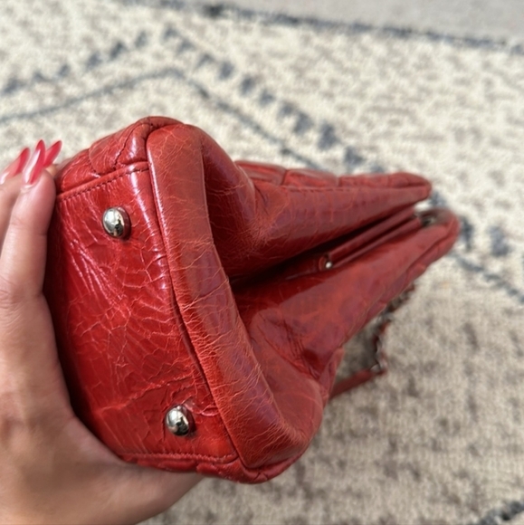 Chanel Leather handbag - Picture 5 of 13